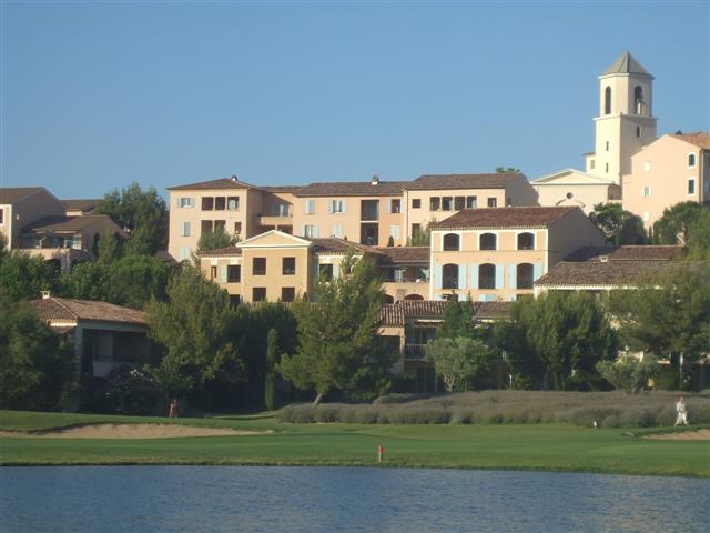 Domaine of the Golf of Pont Royal- appartement for sale near Aix en Provence