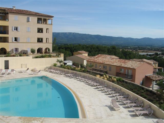 Apartment located in the domaine of Golf of Pont Royal